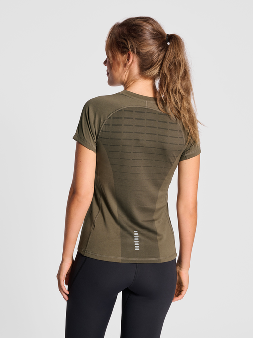 nwlLAKELAND T-SHIRT S/S WOMEN, CROCODILE, model