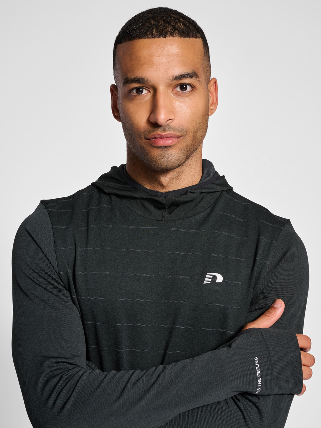 nwlCAMBRIGDE SEAMLESS HOODIE MEN, BLACK, model