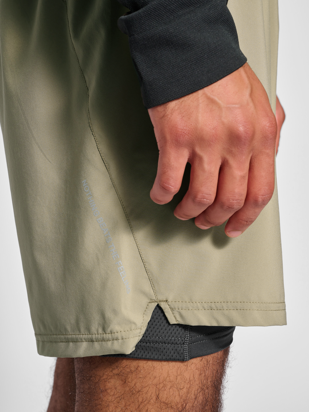 MEN 2-IN-1 RUNNING SHORTS, 8204, model