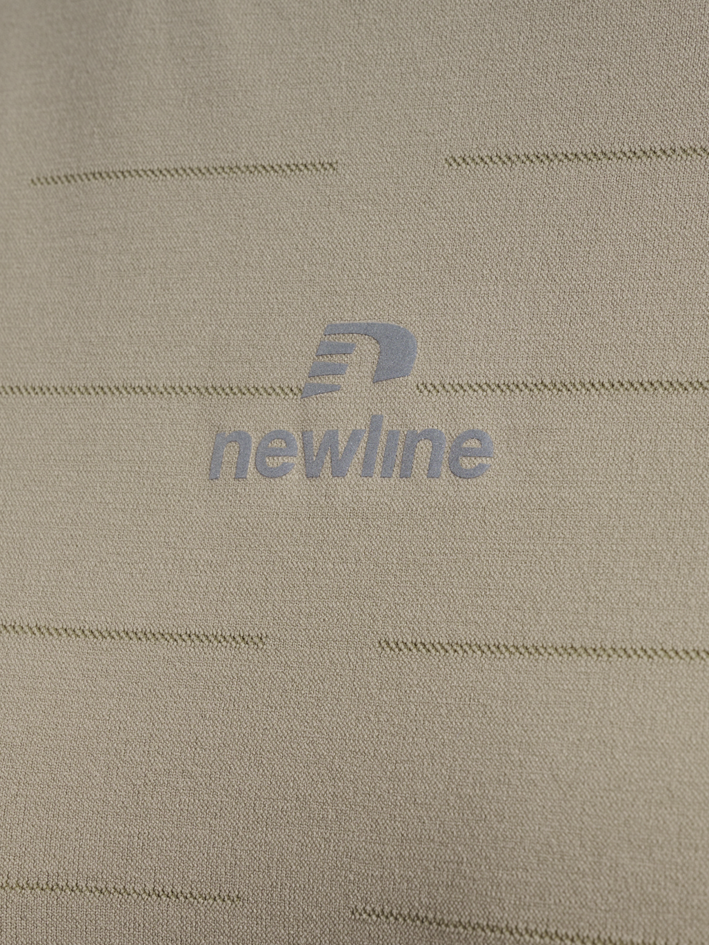 nwlPACE SEAMLESS TEE WOMAN, SILVER SAGE, packshot