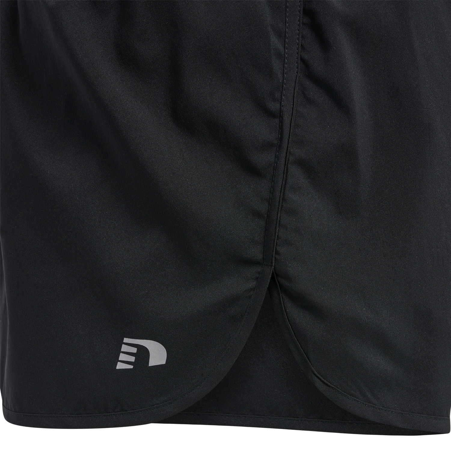 MEN CORE SPLIT SHORTS, BLACK, packshot