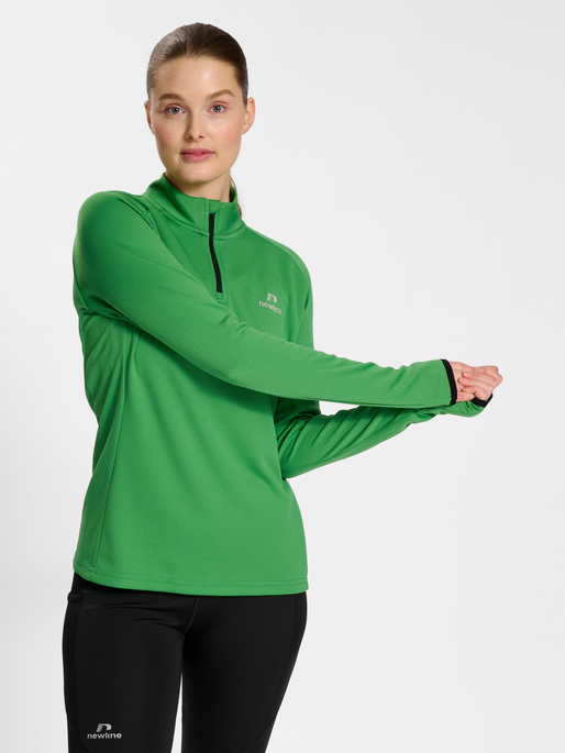 nwlPHOENIX 1/2 ZIP L/S WOMAN, MEDIUM GREEN, model