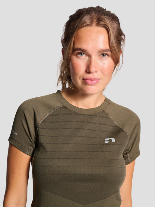 nwlLAKELAND T-SHIRT S/S WOMEN, CROCODILE, model