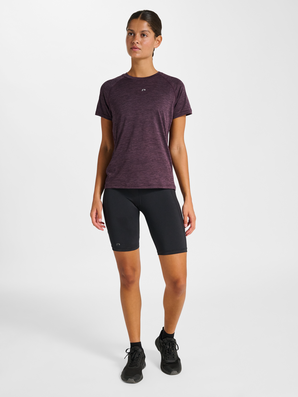 nwlACTIVE W T-SHIRT S/S, PLUM PERFECT, model