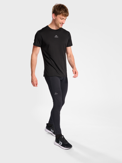 nwlBEAT POLY TEE, BLACK, model