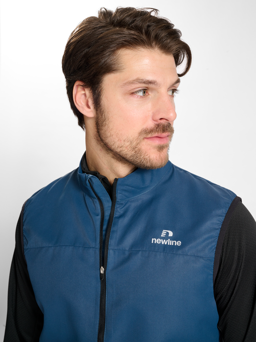 nwlNASHVILLE GILET male, MAJOLICA BLUE, model