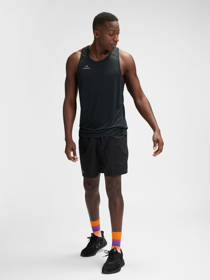nwlBEAT SINGLET, BLACK, model