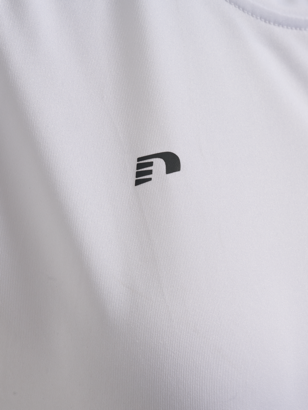 nwlBEAT W T-SHIRT, WHITE, packshot