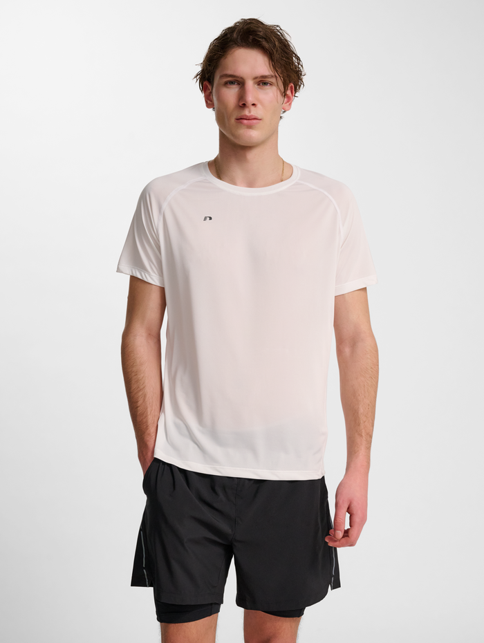 nwlBEAT T-SHIRT, WHITE, model